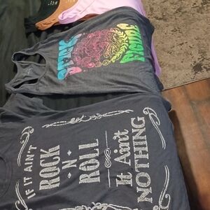 5 Love Black Graphic Tank Top Bundle